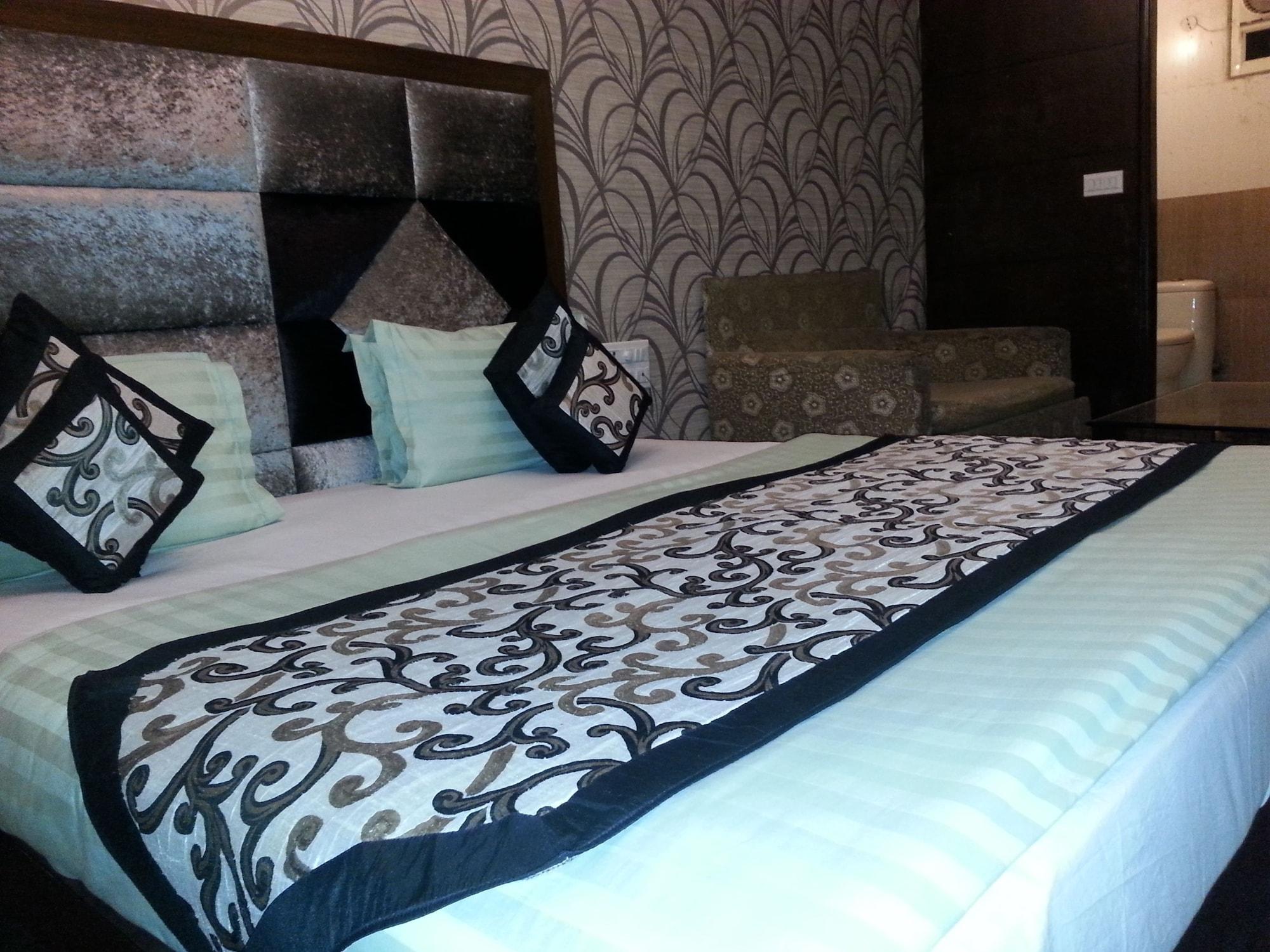 Hotel Vanson Villa - Near Connaught Place Нью-Дели Экстерьер фото