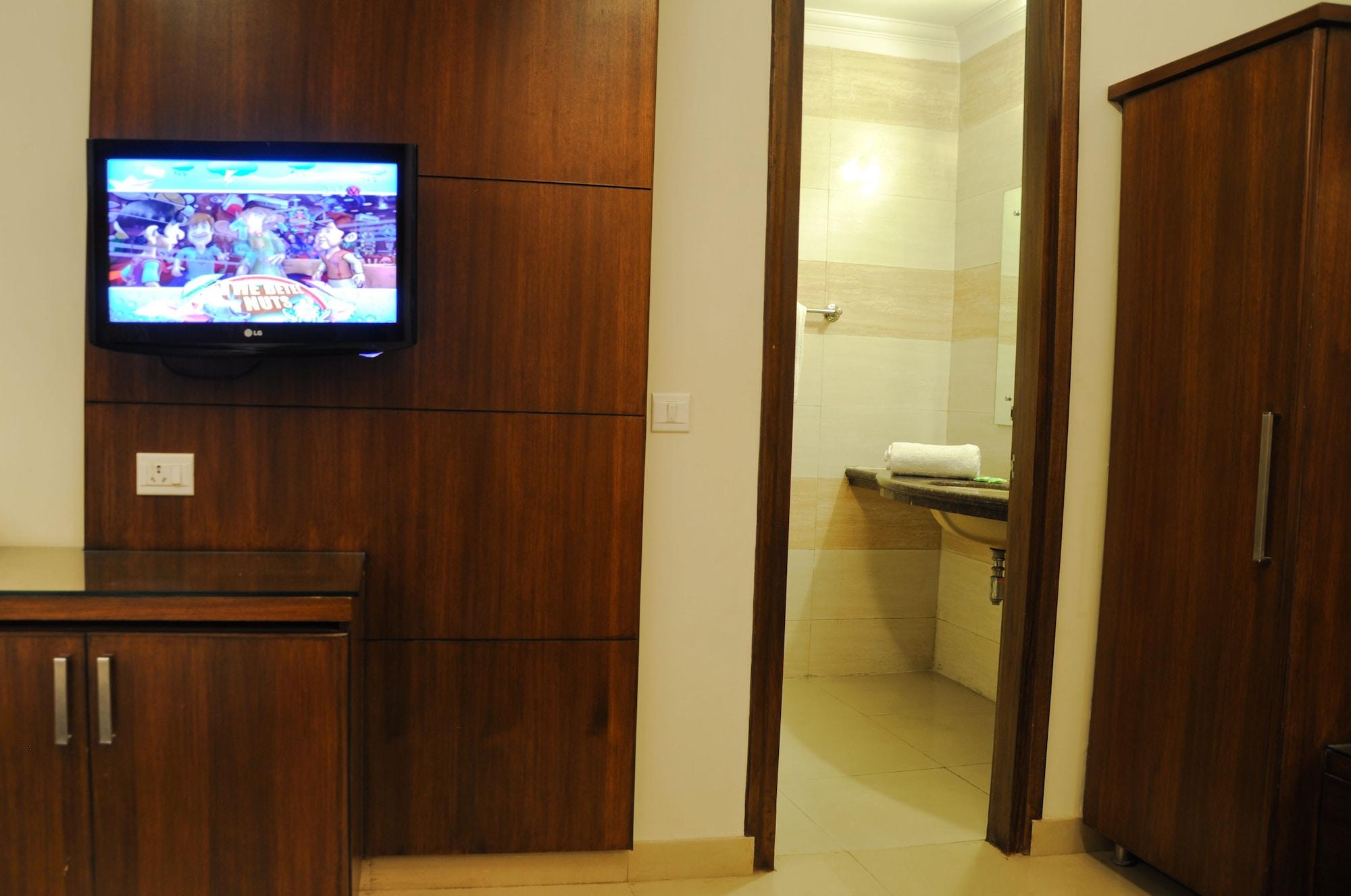 Hotel Vanson Villa - Near Connaught Place Нью-Дели Экстерьер фото