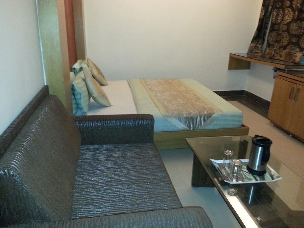 Hotel Vanson Villa - Near Connaught Place Нью-Дели Номер фото