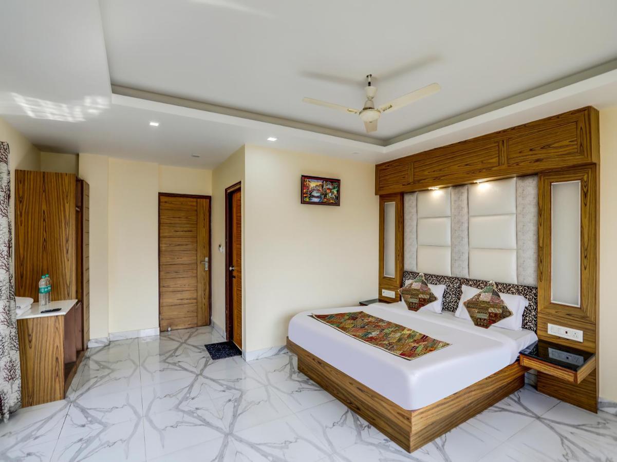 Hotel Vanson Villa - Near Connaught Place Нью-Дели Экстерьер фото