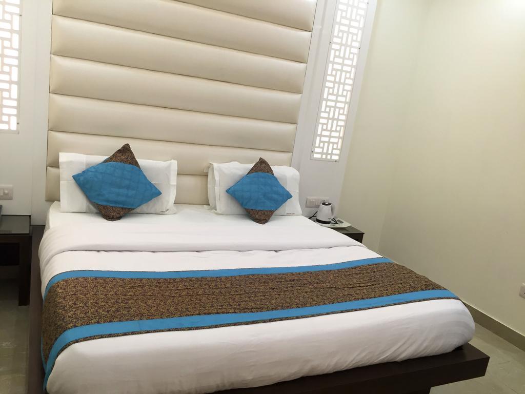 Hotel Vanson Villa - Near Connaught Place Нью-Дели Экстерьер фото