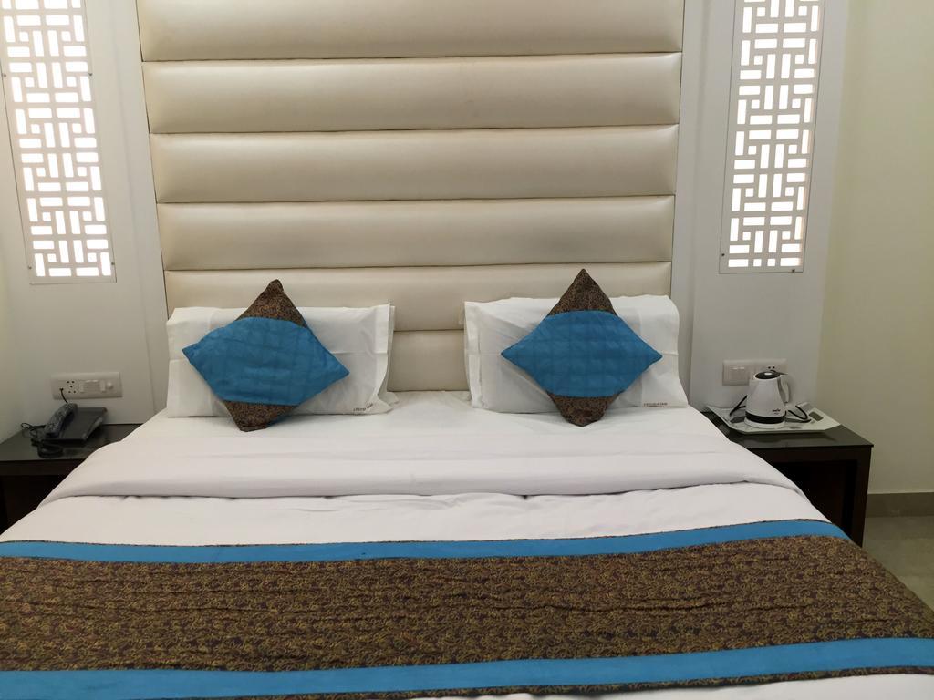 Hotel Vanson Villa - Near Connaught Place Нью-Дели Экстерьер фото