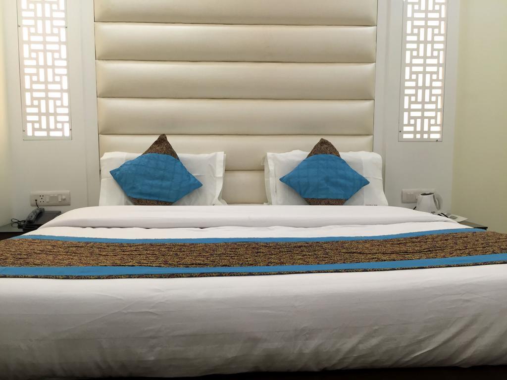 Hotel Vanson Villa - Near Connaught Place Нью-Дели Экстерьер фото